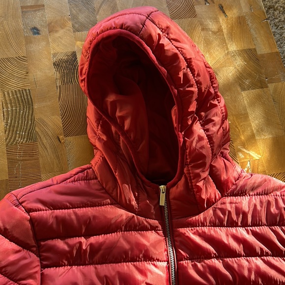 Lightweight Puffer Jacket - Picture 3 of 7